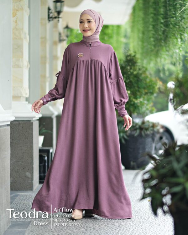 Teodra Dress