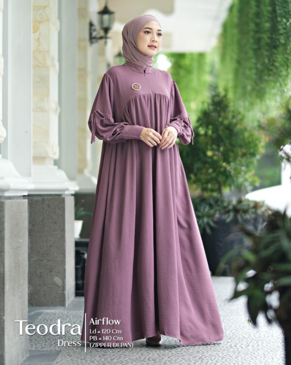 Teodra Dress