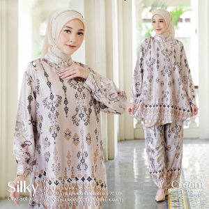 Silky One Set