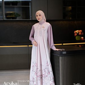 Arsika Dress