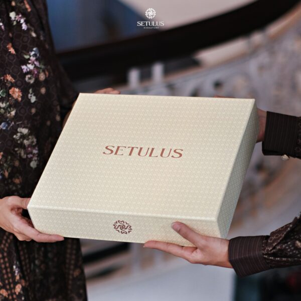 Setulus Signature Box Hampers 2027