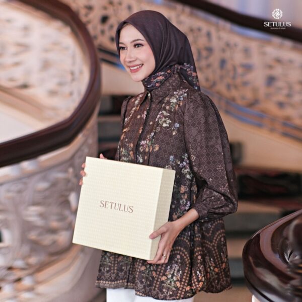 Setulus Signature Box Hampers 2027